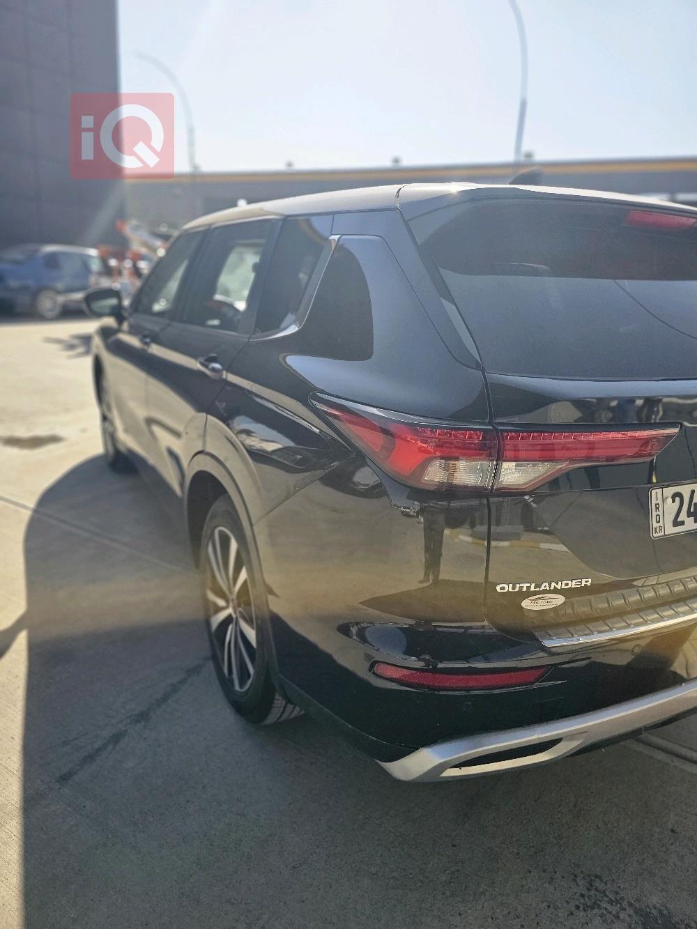 ميتسوبيشي اوتلاندر